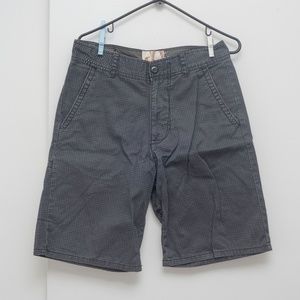 Men’s Houndstooth Grey Shorts, Size 32